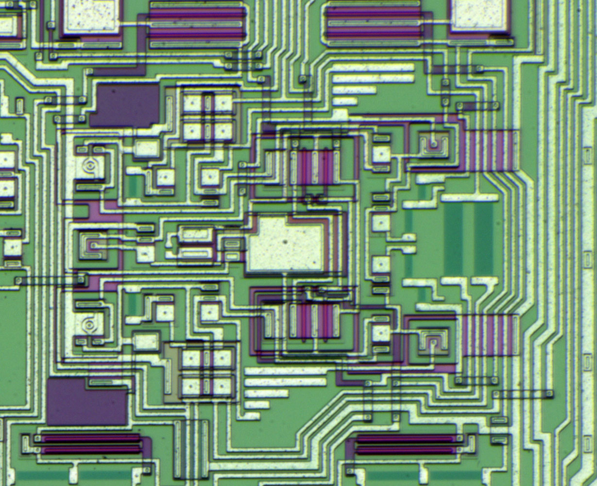 AD679 Die Sample and Hold