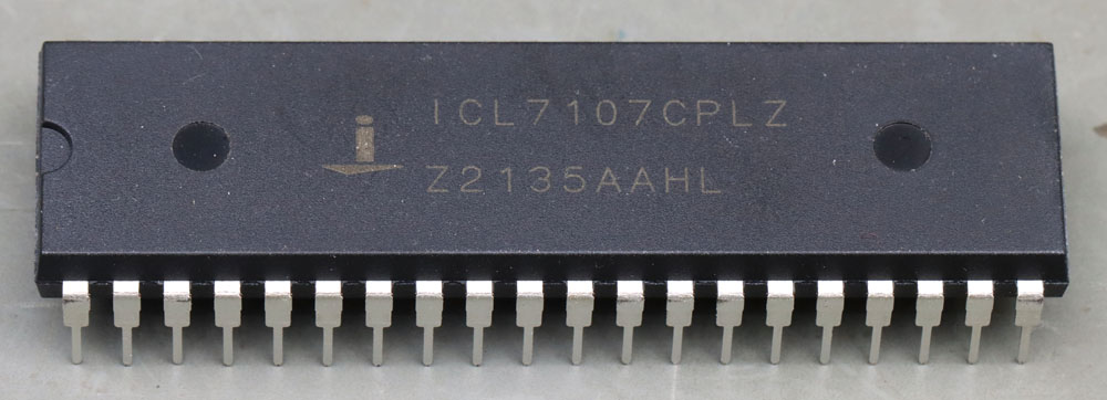 ICL7107