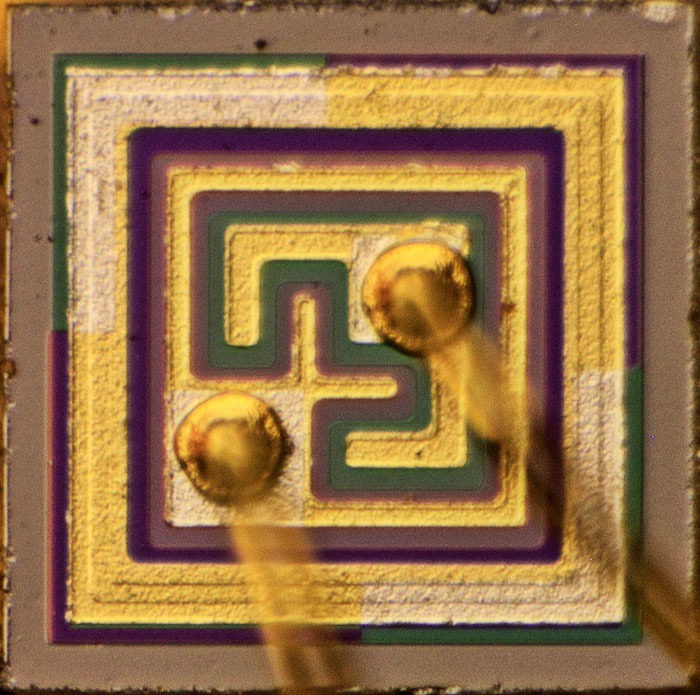 DAC80 Transistor Die