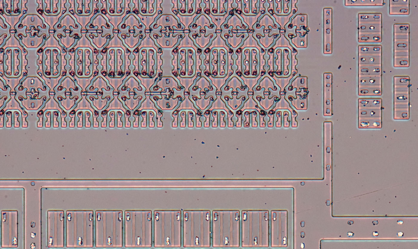 MB81C71A Die Speicherzelle Substrat