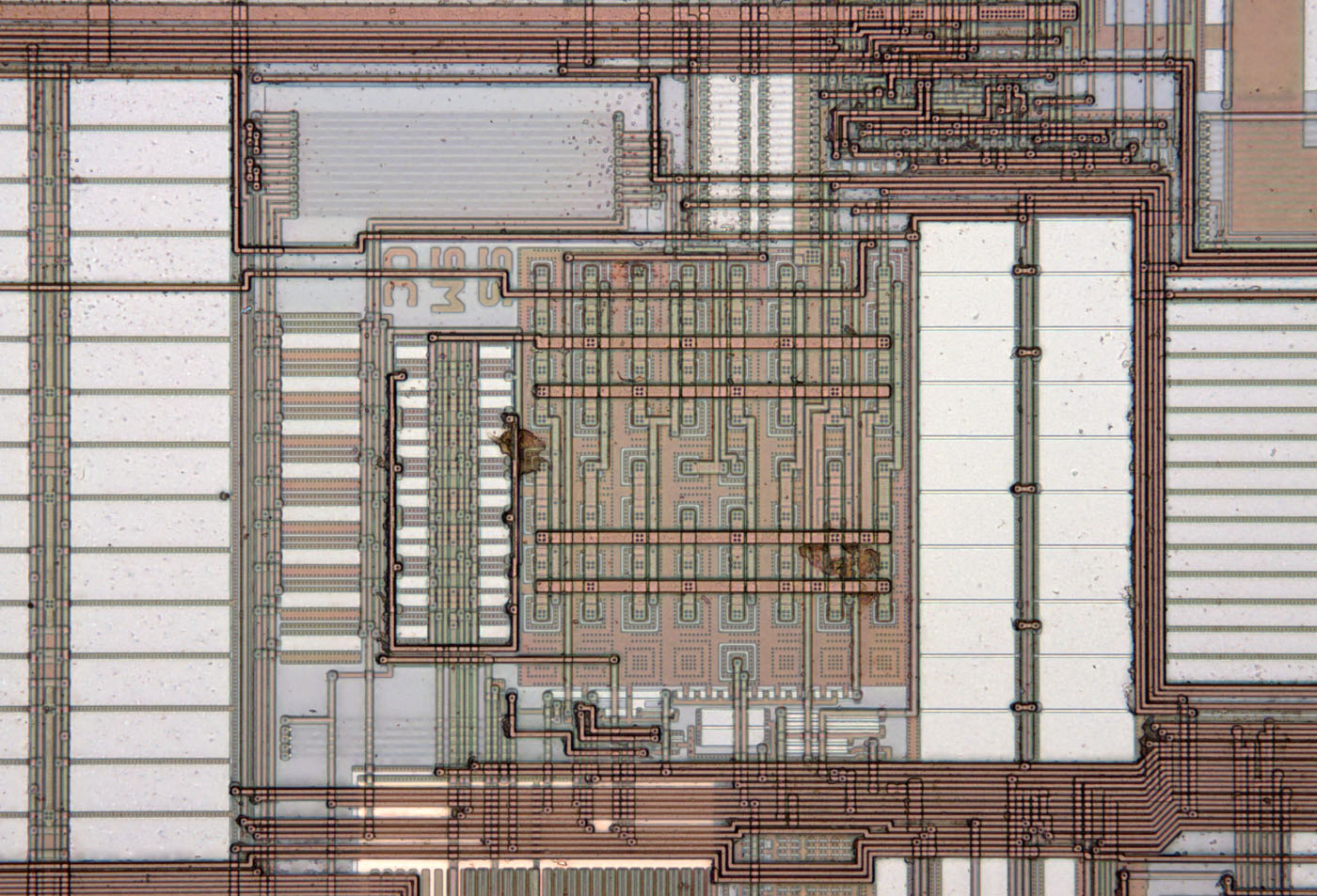 ADR3525 Die Bandgap