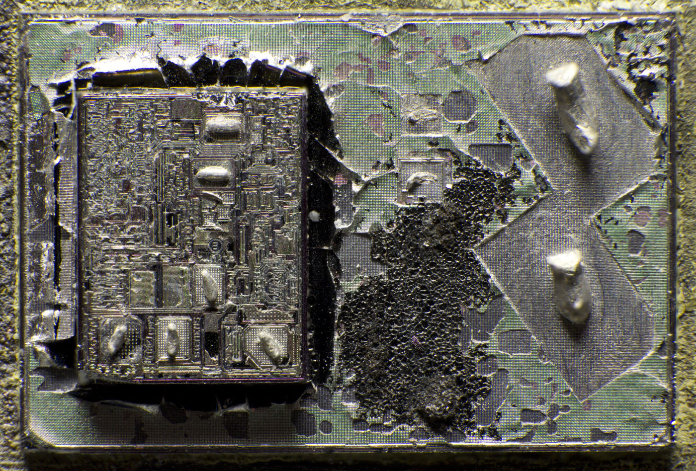 BTS442E2 Polyimidschicht