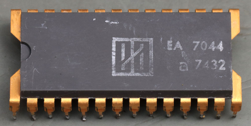 Electronic Arrays EA7044