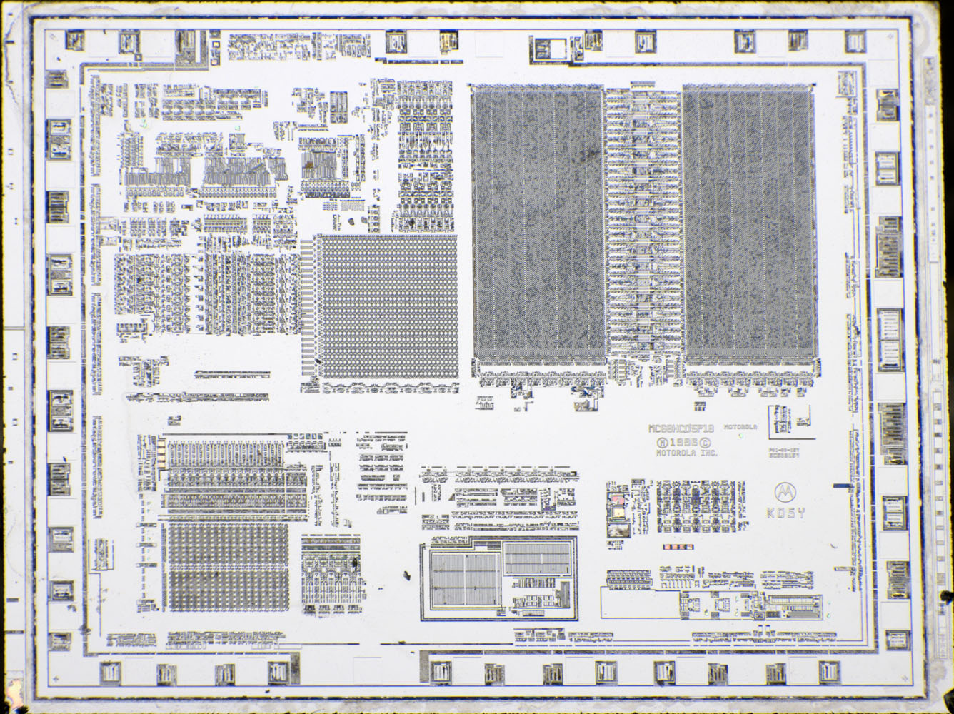 MC68HC05P18 Die delayered