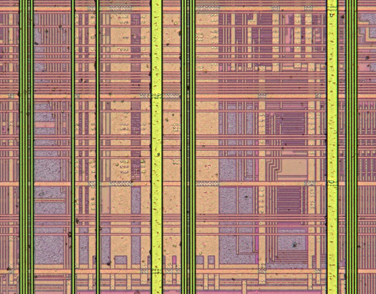 105244-002 Die Detail