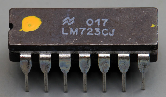National Semiconductor LM723CJ