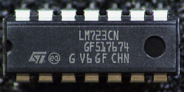 STMicroelectronics LM723CN