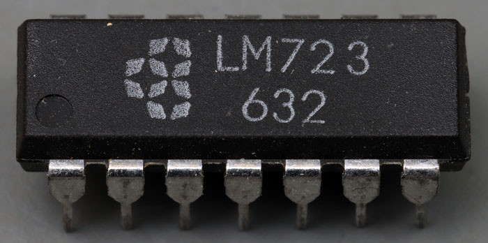 LM723