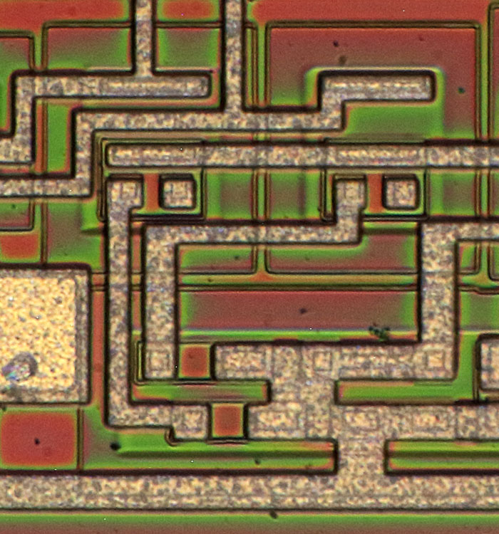 ICL8007 Die Analyse