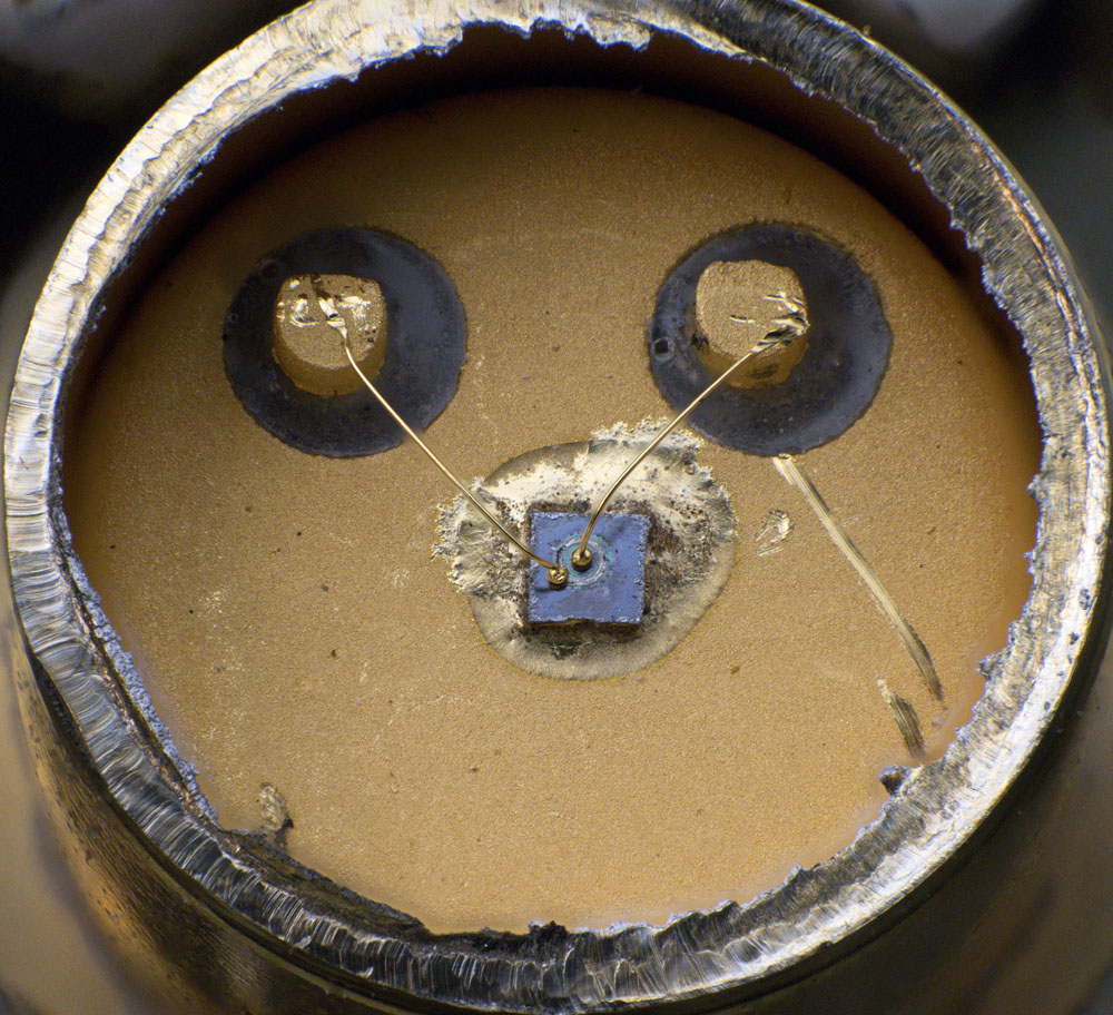 Silizium-Versuchstransistor Aufbau